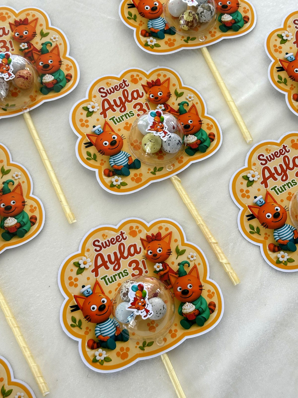 Kid-E-Cats Candy Dome Sticks with Chocolate Eggs — Chocodad Baku