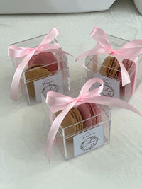 Macaron Acrylic Cube Favor Boxes with Pink Ribbon & Thank You Label — Chocodad Baku