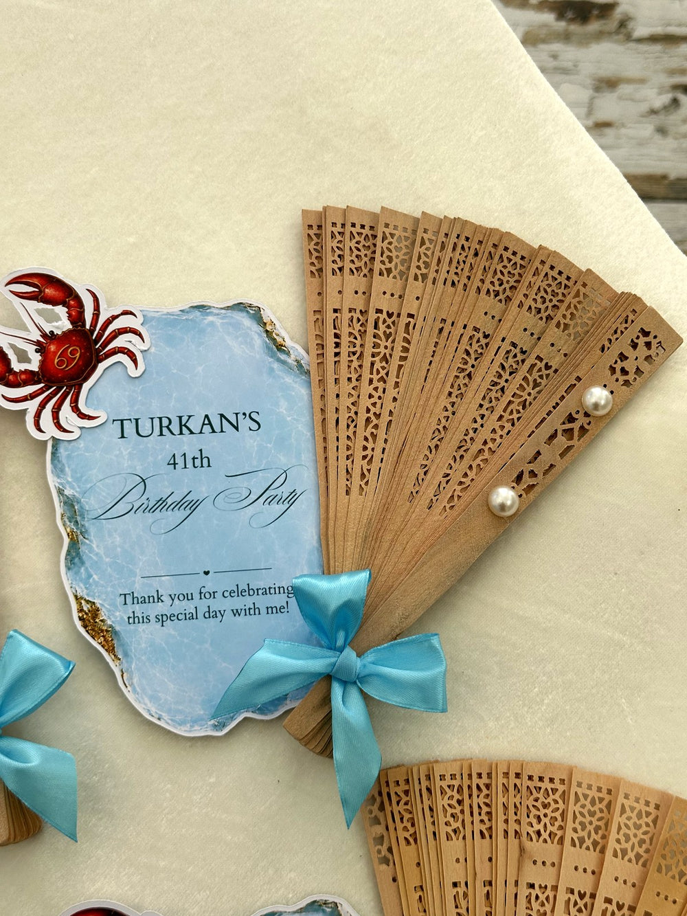 Blue Crab Birthday Party Cards with Wooden Hand Fan — Chocodad Baku