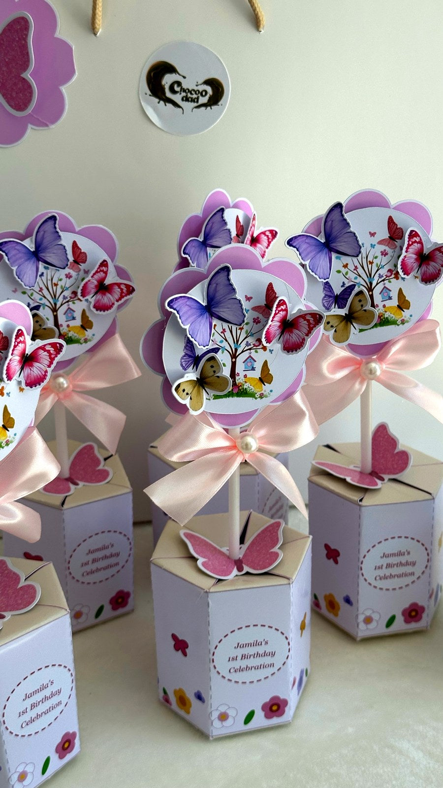 Butterfly Garden 1st Birthday Favor Boxes with Flower Topper & Milky Chocolate — Chocodad Baku