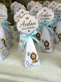 Crowned Lion 1st Birthday Pyramid Favor Boxes with Chocolate — Chocodad Baku