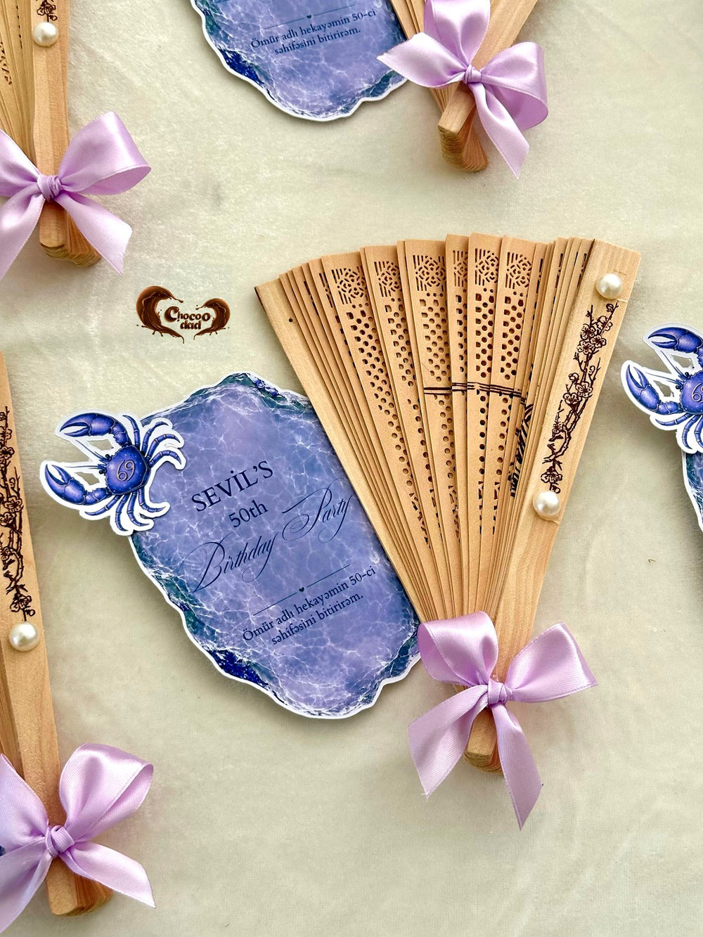Lilac Crab Birthday Party Cards with Wooden Hand Fan — Chocodad Baku