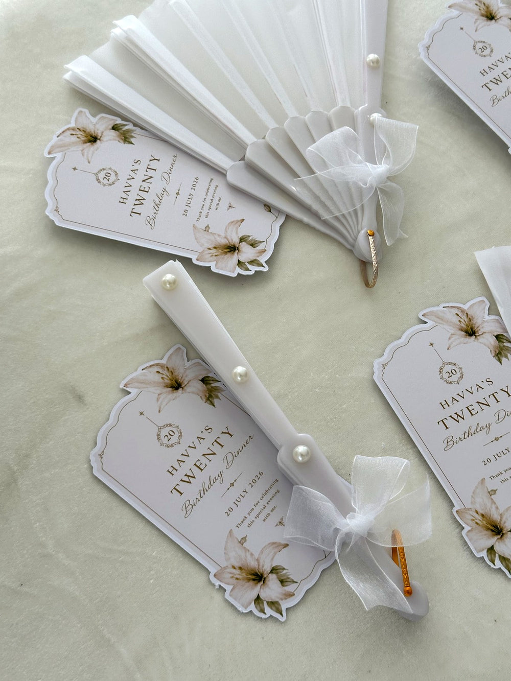 White Lily Birthday Dinner Cards with White Pearl Hand Fan — Chocodad Baku