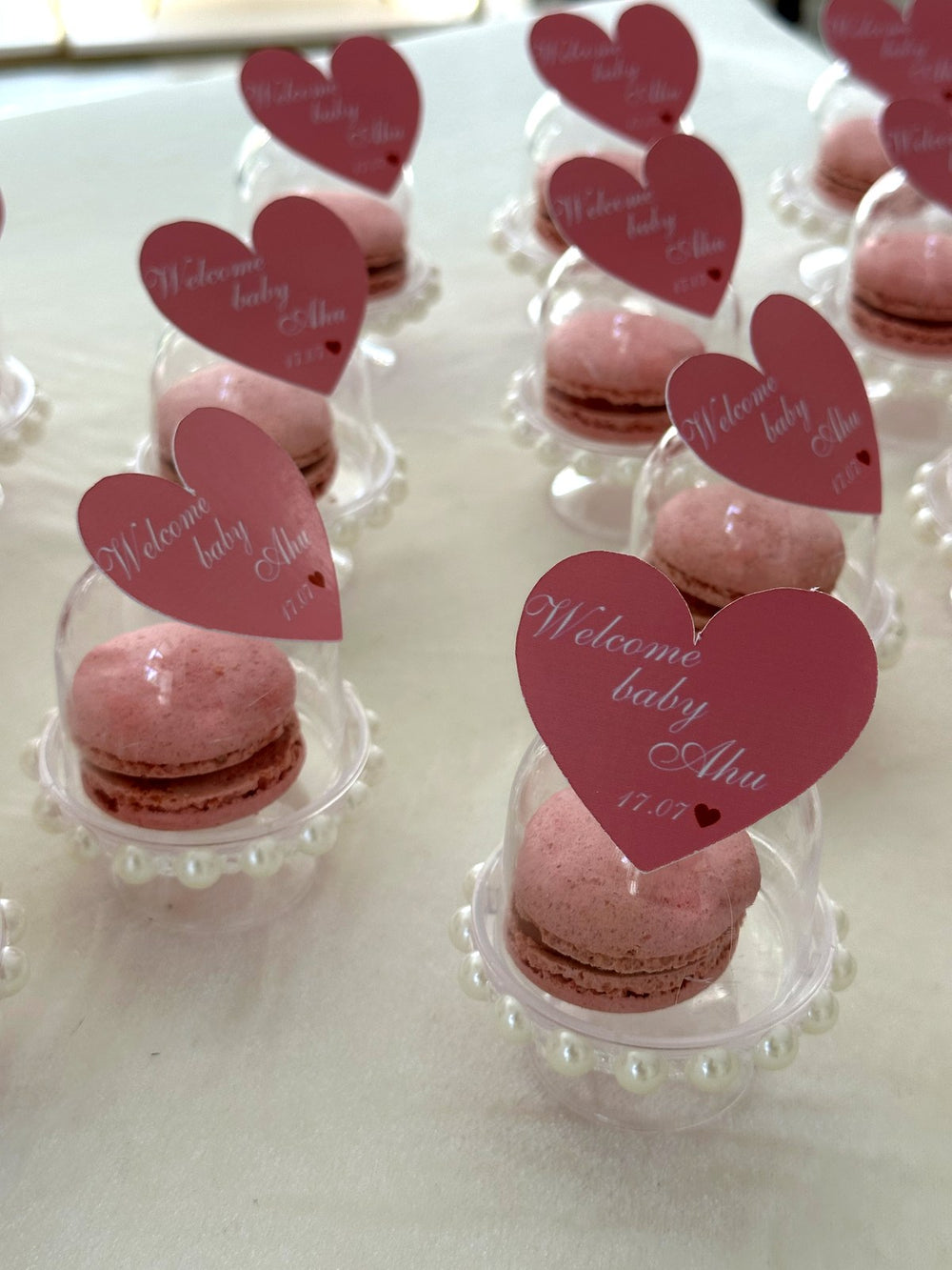 Welcome Baby Heart Topper Macarons in Pearl Dome — Chocodad Baku