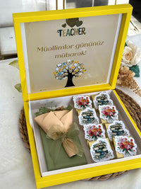 Yellow Teacher's Day Gift Box with Flower Bouquet — Chocodad Baku