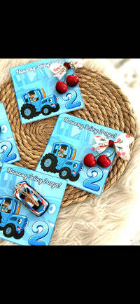 2 yaş traktor kartı – oyuncaq maşınlarla
