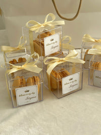 Macaron Acrylic Cube Favor Boxes with Cream Ribbon & Crown Label — Chocodad Baku
